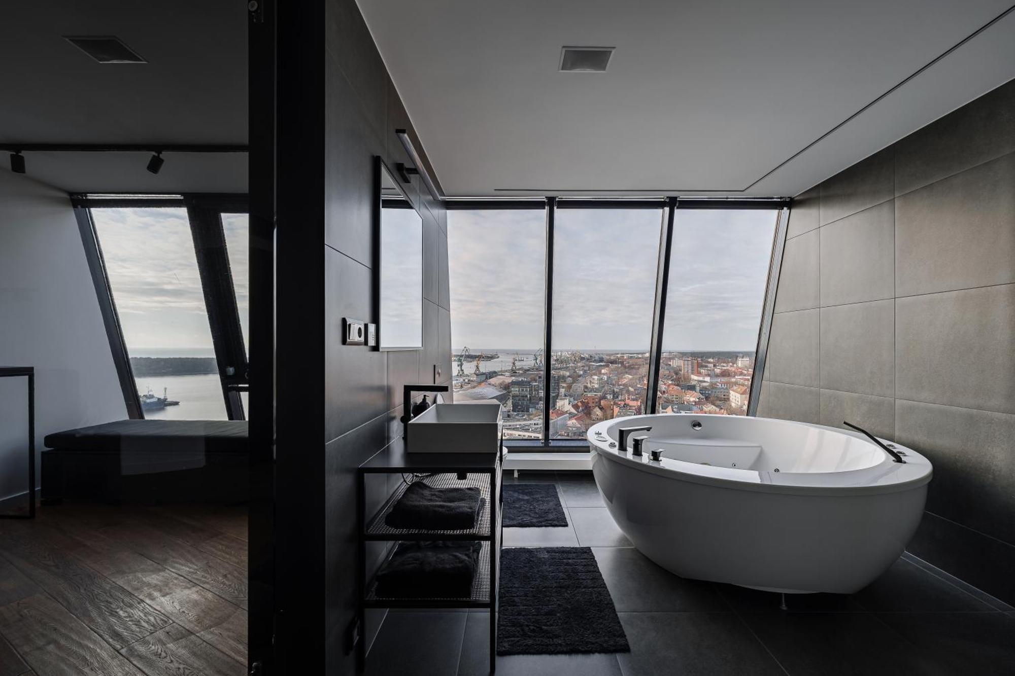 Sky Garden Penthouse Appartement Klaipėda Buitenkant foto